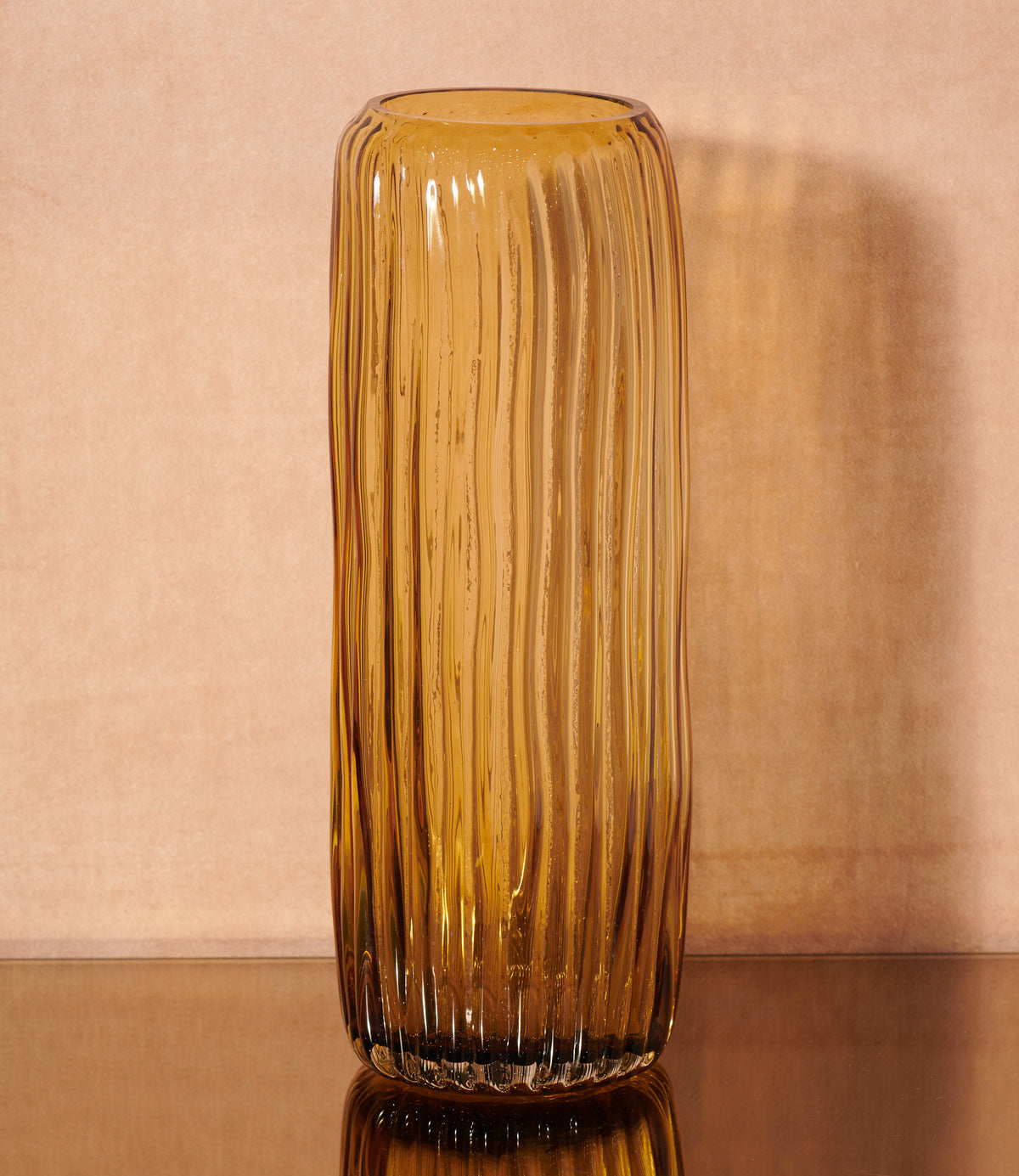EDG - Vase aus Glas gelb längs Rillen hoch