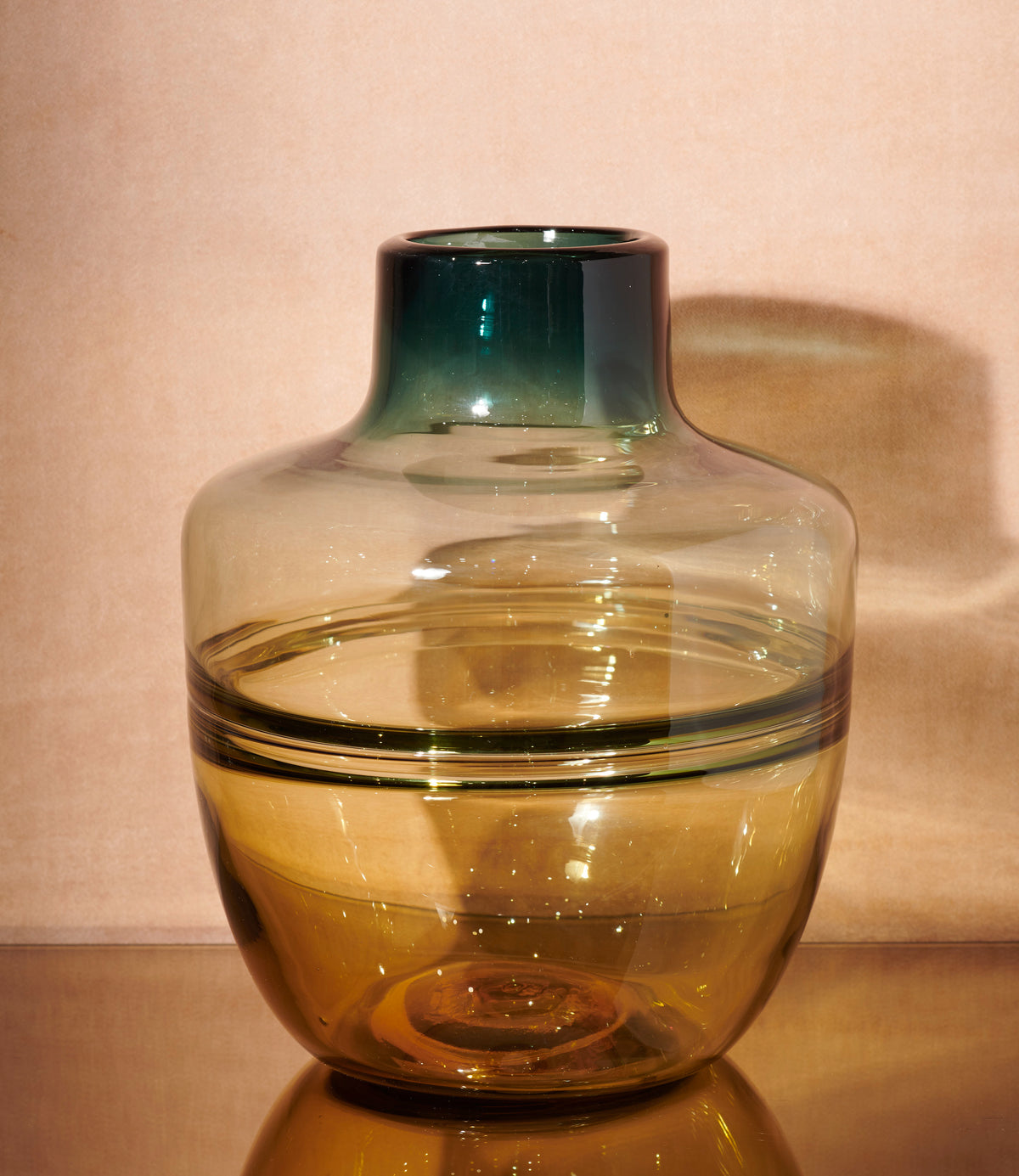 Abhika - Vase aus transparentem Glas grün/ gelb goß