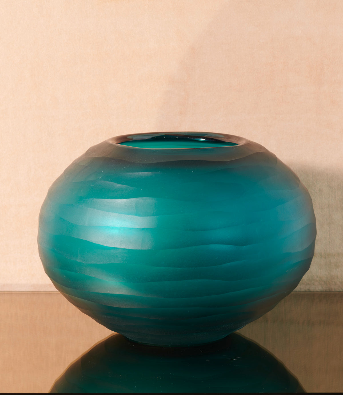 O4Home - Vase (horizontal) aus geschnitztem Glas in aquamarin